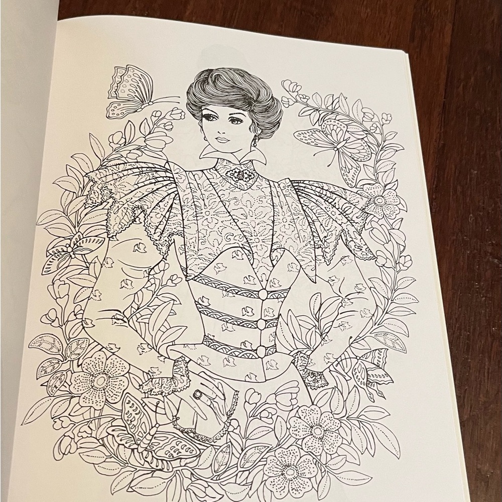 Coloring Book Set - Fabulous Fashions & Art Nouveau - Picture 5 of 8